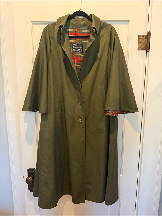 lodenfrey Jackets & Blazers - Vintage Lodenfrey Long Cape Coat Forrest Green with Plaid Interior Size 36
